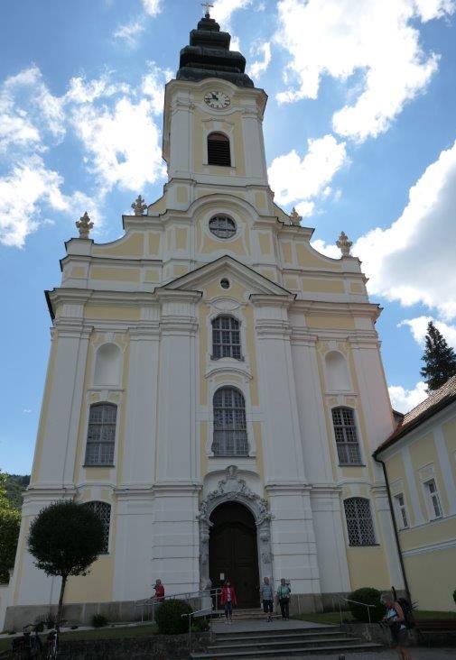 Engelhartszell_Stiftskirche.jpg