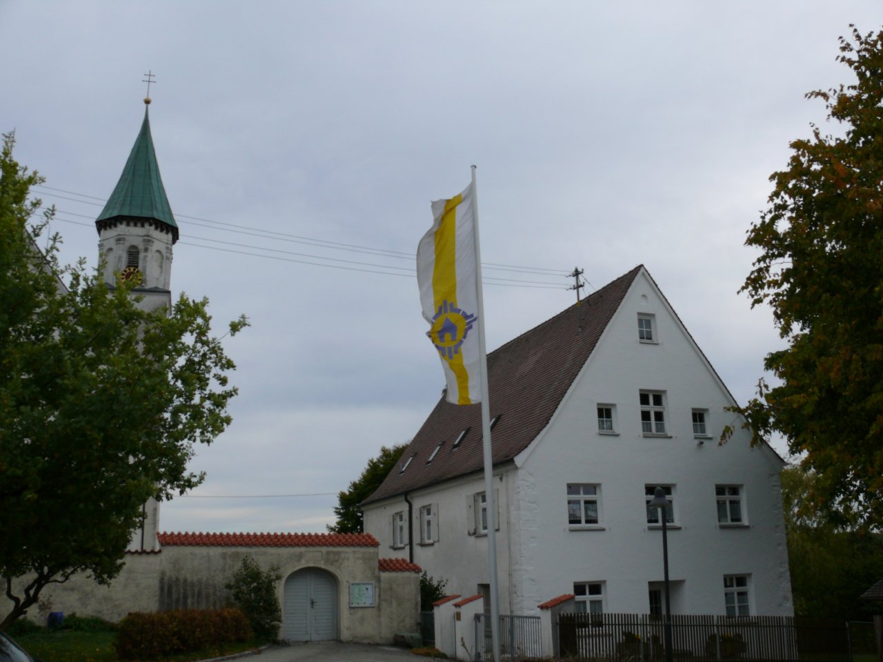 Harthausen_Ansicht+Kirche_klein.JPG