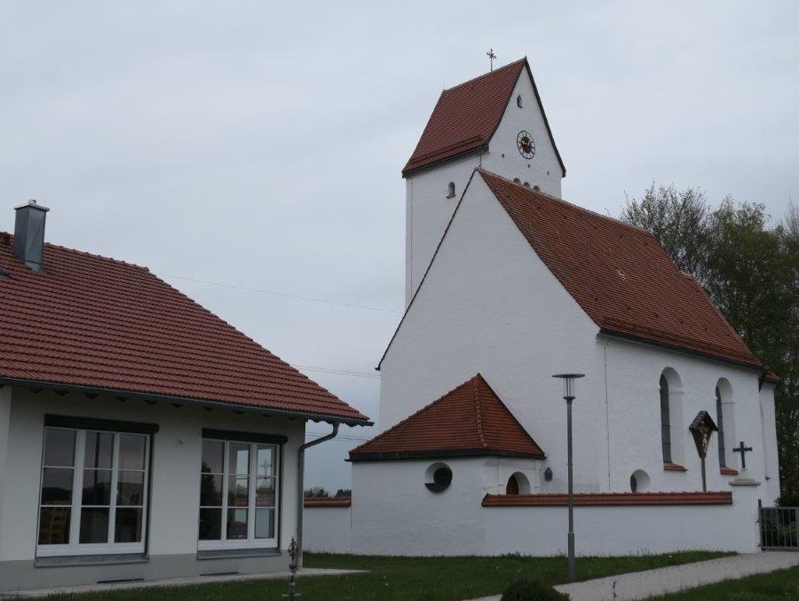 Hattenhofen_Kirche_St.Andreas.jpg