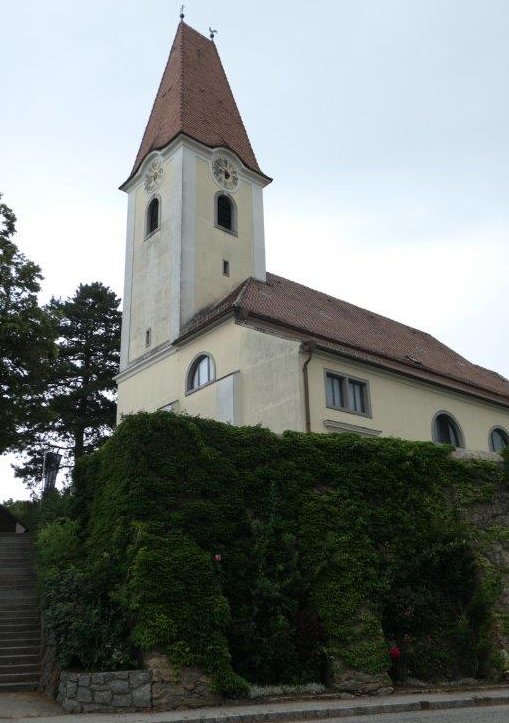 Fels_am_Wagram_Kirche_zur_heiligen_Margaretha.jpg